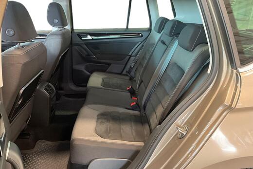 Volkswagen Golf Sportsvan vaihtoauto