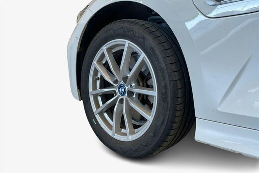 BMW 320 vaihtoauto