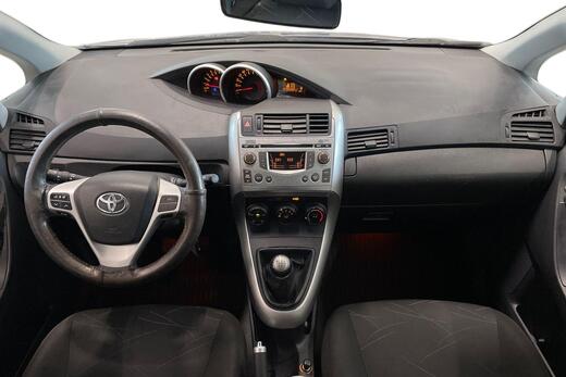 Toyota Verso vaihtoauto