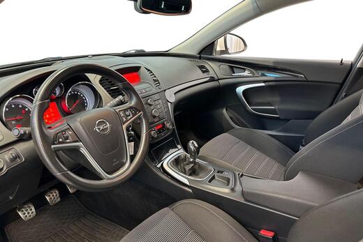 Opel Insignia vaihtoauto