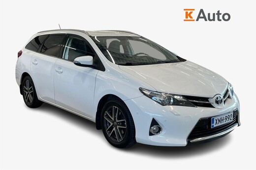 Toyota Auris vaihtoauto