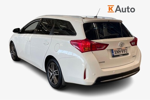 Toyota Auris vaihtoauto