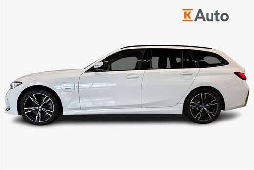 BMW 330 vaihtoauto