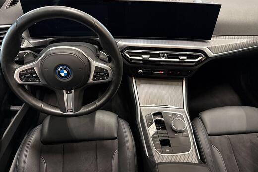 BMW 330 vaihtoauto