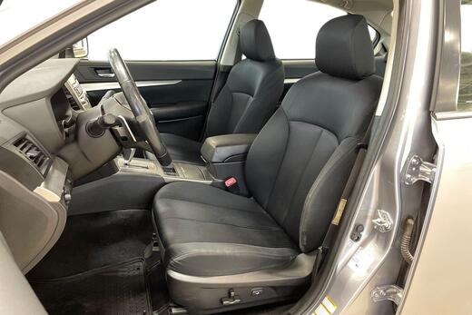 Subaru Legacy vaihtoauto