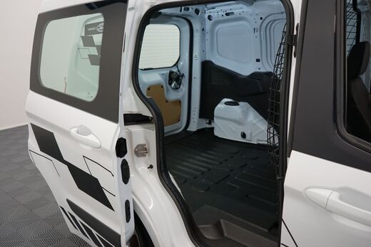 Ford Transit Courier vaihtoauto