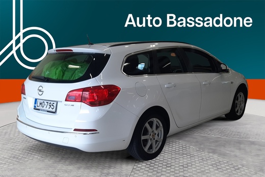 Opel Astra vaihtoauto