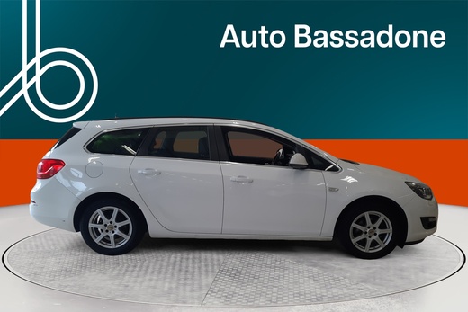 Opel Astra vaihtoauto