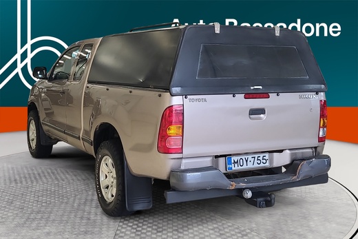 Toyota Hilux vaihtoauto