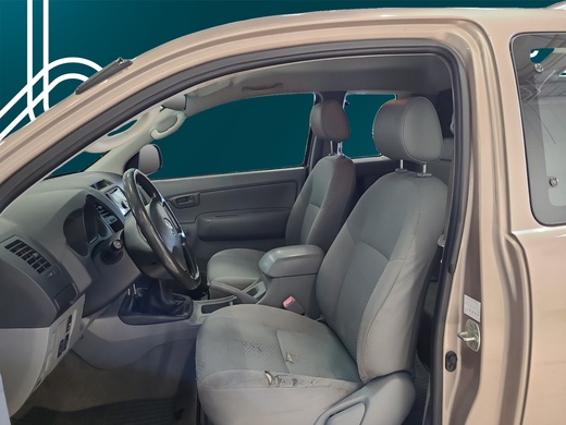 Toyota Hilux vaihtoauto