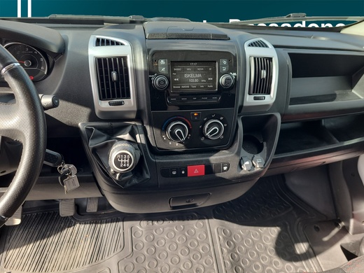 Peugeot Boxer vaihtoauto