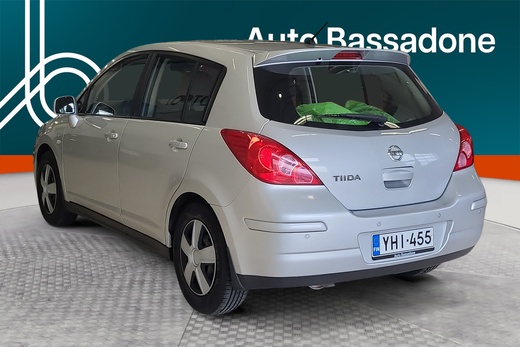 Nissan Tiida vaihtoauto
