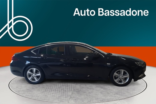 Opel Insignia vaihtoauto