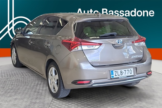 Toyota Auris vaihtoauto