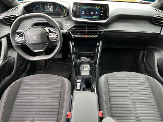 Peugeot e-2008 vaihtoauto