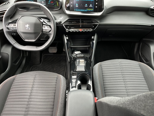 Peugeot e-2008 vaihtoauto