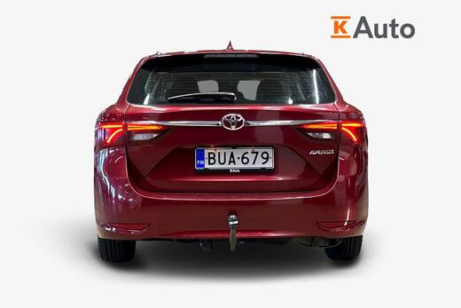 Toyota Avensis vaihtoauto