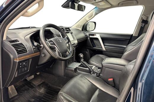Toyota Land Cruiser vaihtoauto