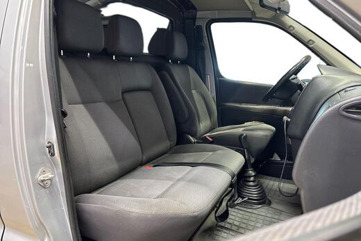 Toyota Hiace vaihtoauto