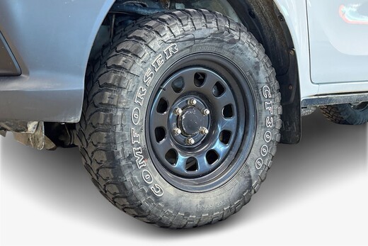 Toyota Hilux vaihtoauto