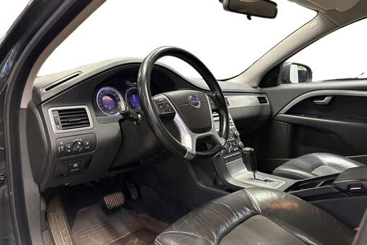 Volvo V70 vaihtoauto