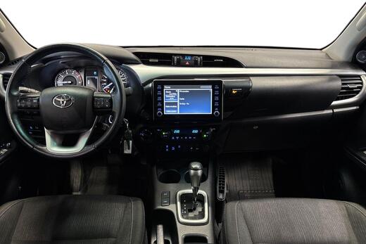 Toyota Hilux vaihtoauto