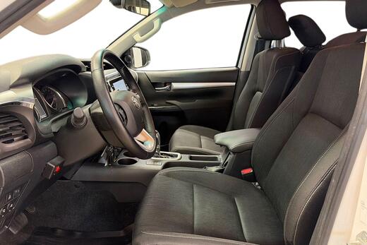 Toyota Hilux vaihtoauto