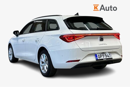 SEAT Leon Sportstourer vaihtoauto