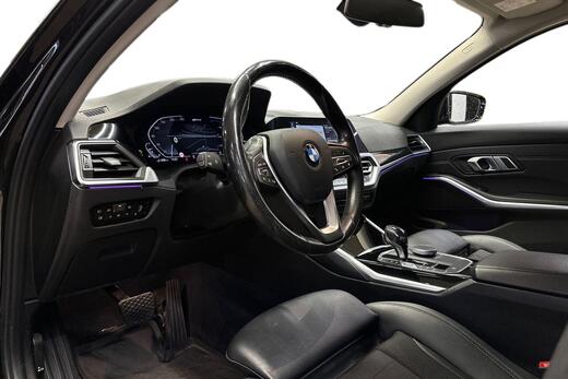 BMW 330 vaihtoauto