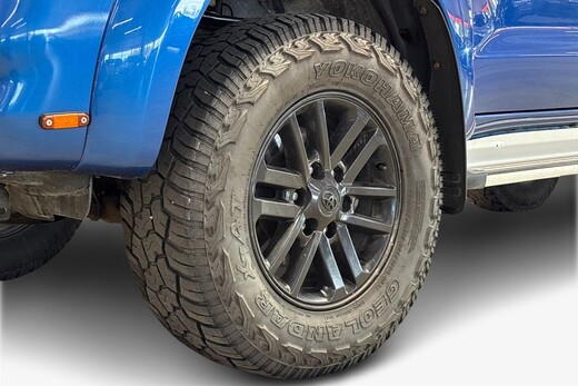 Toyota Hilux vaihtoauto