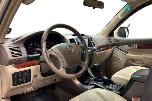 Toyota Land Cruiser vaihtoauto