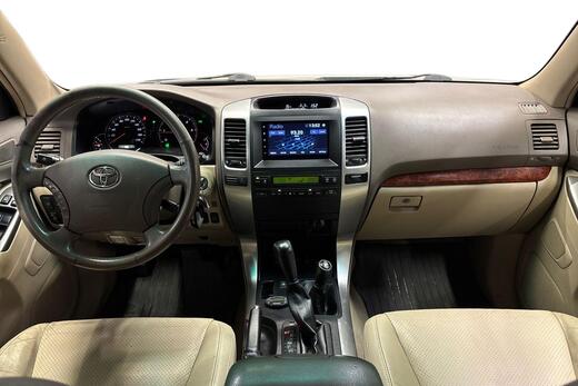 Toyota Land Cruiser vaihtoauto