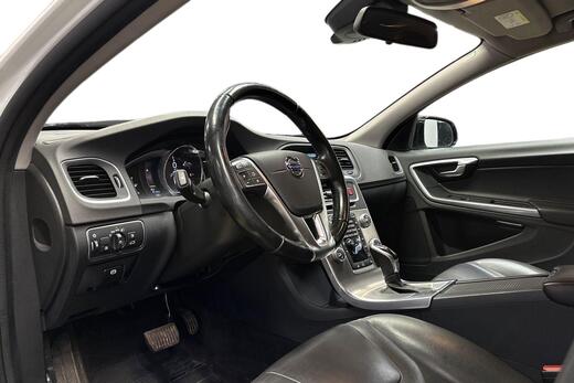 Volvo V60 Cross Country vaihtoauto