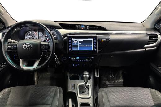Toyota Hilux vaihtoauto