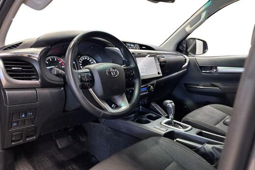Toyota Hilux vaihtoauto