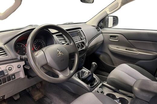 Mitsubishi L200 vaihtoauto