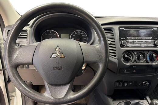 Mitsubishi L200 vaihtoauto