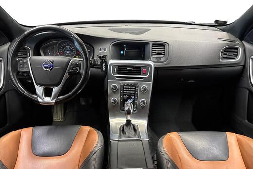 Volvo V60 Cross Country vaihtoauto