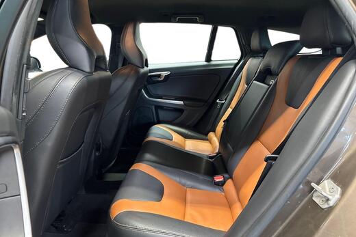 Volvo V60 Cross Country vaihtoauto