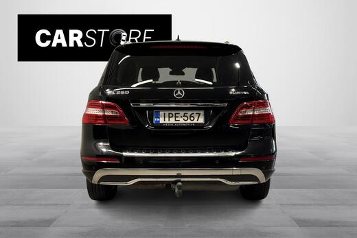 Mercedes-Benz ML vaihtoauto
