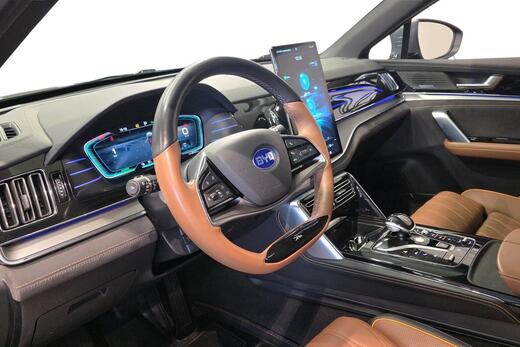 BYD Tang vaihtoauto
