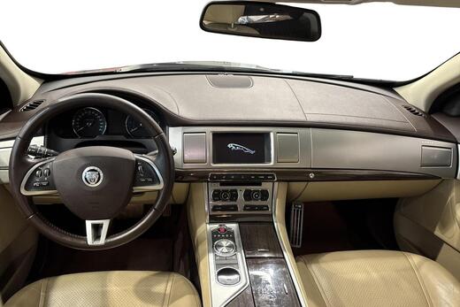 Jaguar XF vaihtoauto
