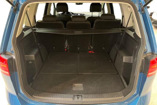 Volkswagen Touran vaihtoauto