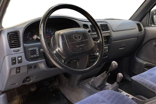 Toyota Hilux vaihtoauto