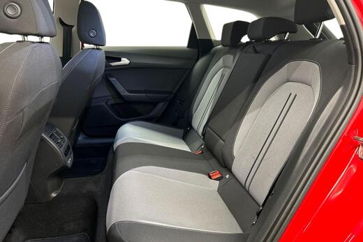 SEAT Leon Sportstourer vaihtoauto