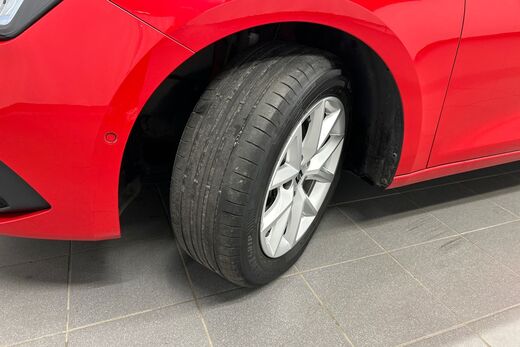 SEAT Leon Sportstourer vaihtoauto