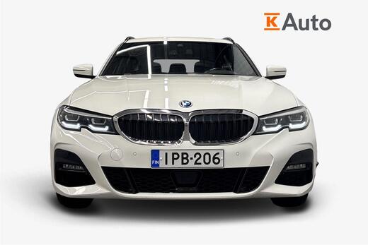 BMW 320 vaihtoauto