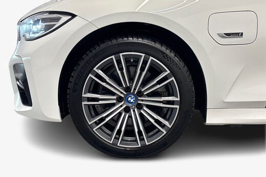 BMW 320 vaihtoauto