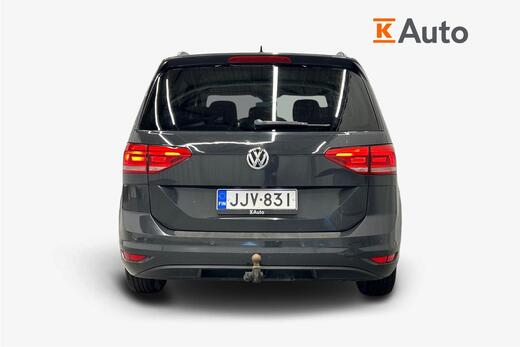 Volkswagen Touran vaihtoauto