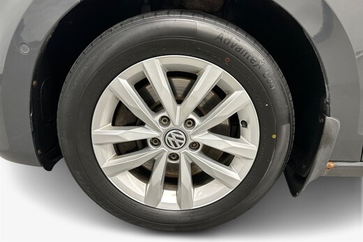 Volkswagen Touran vaihtoauto